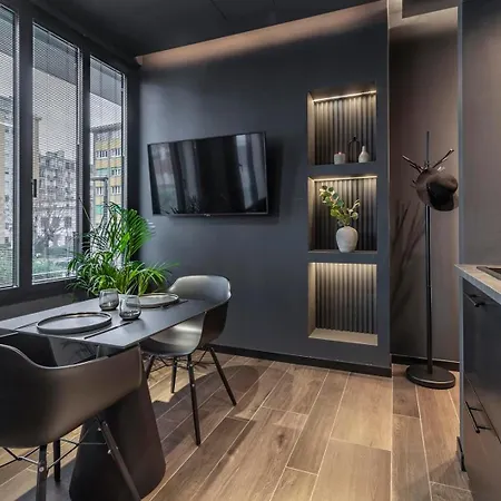 Lungolago Modern Fd Como