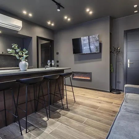 Lungolago Modern Fd Como