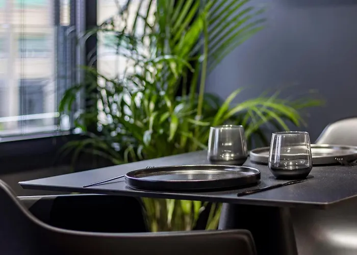 Lungolago Modern Fd شقة كومو