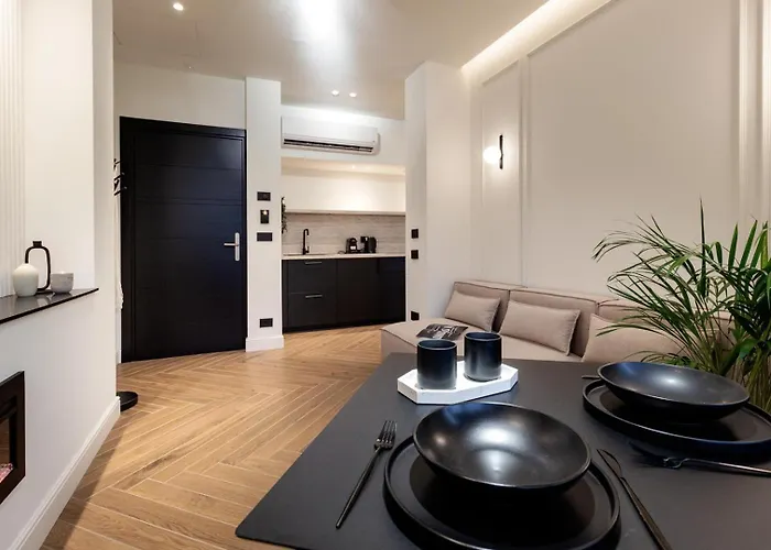 Lungolago Modern Fd * كومو