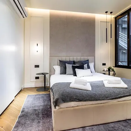 Lungolago Modern Fd Apartment
