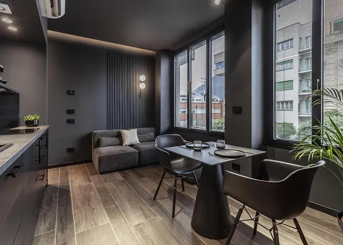 Lungolago Modern Fd كومو