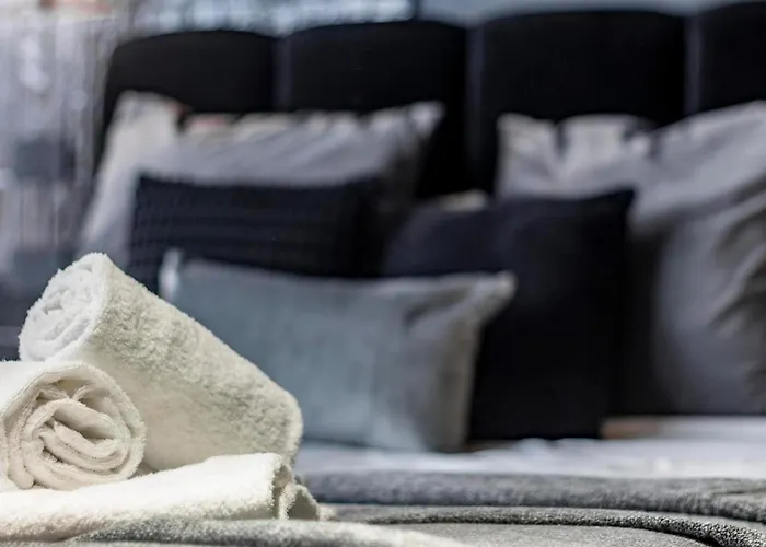 Lungolago Modern Fd * كومو