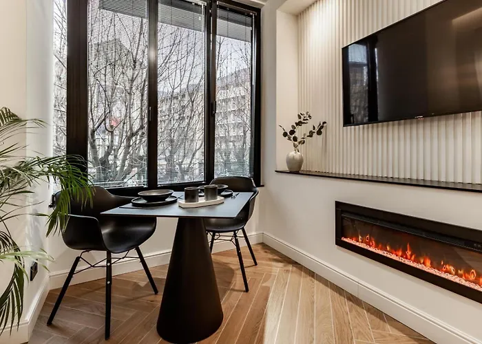 Apartman Lungolago Modern Fd