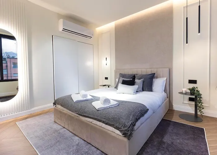 Lungolago Modern Fd Como