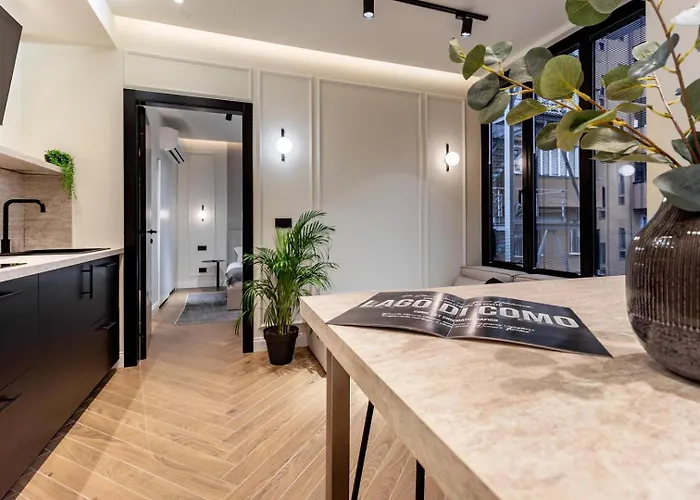 Lungolago Modern Fd Apartman